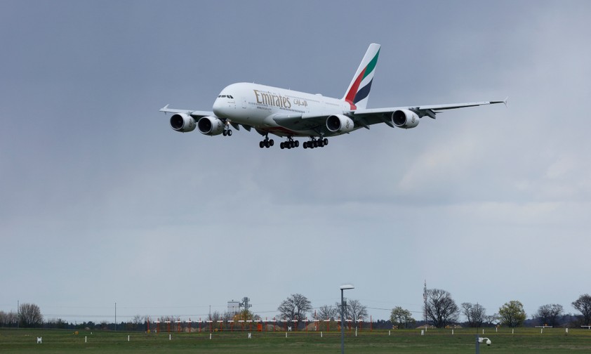 Airbus A380 mit dem Testkennzeichen F-WWSS ...