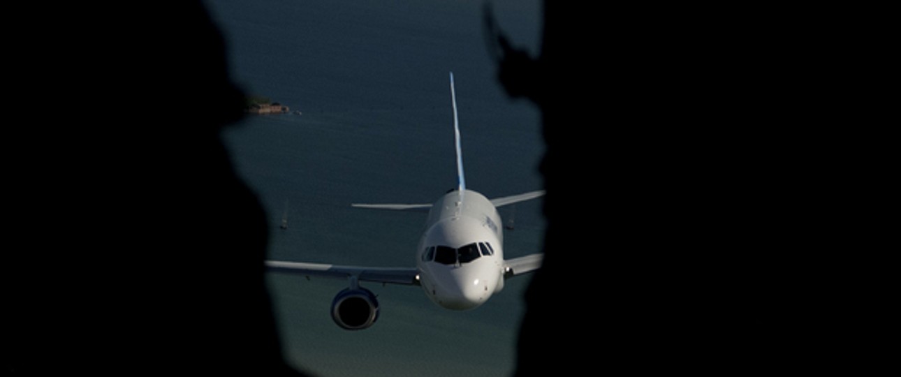 Der Superjet 100: Die Neuversion soll ein Drittel mehr Sitze fassen.