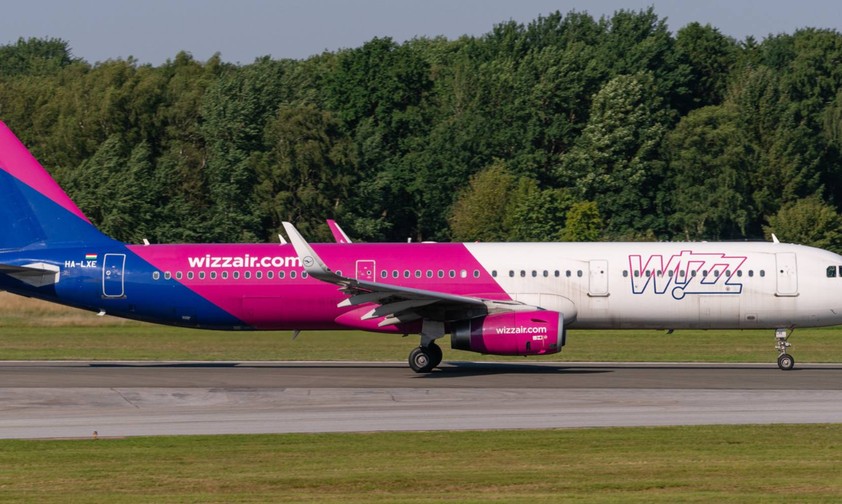Der Airbus A321 von Wizzair mit dem Lufthansa-Sharklet.