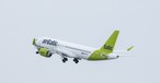 Airbus A220-300 von Air Baltic: Ein Jet dieses Typ hatte ein Triebwerksproblem.