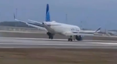 united airlines airbus a321 neo nosewheel