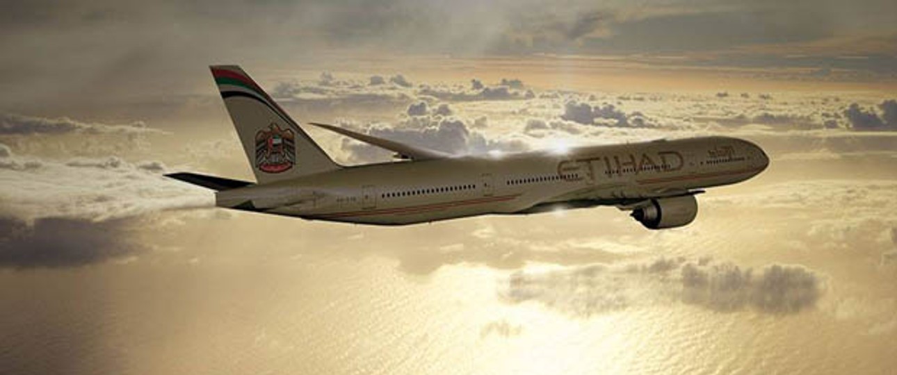 Flieger von Etihad Kurs auf Rom.