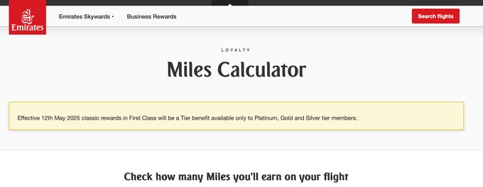 Ein Hinweis auf der Website von Emirates informiert über die Umstellung (Screenshot).