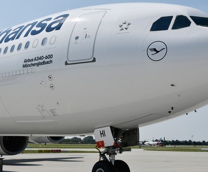 Airbus A340-600 von Lufthansa: Wechselt von München nach Frankfurt.