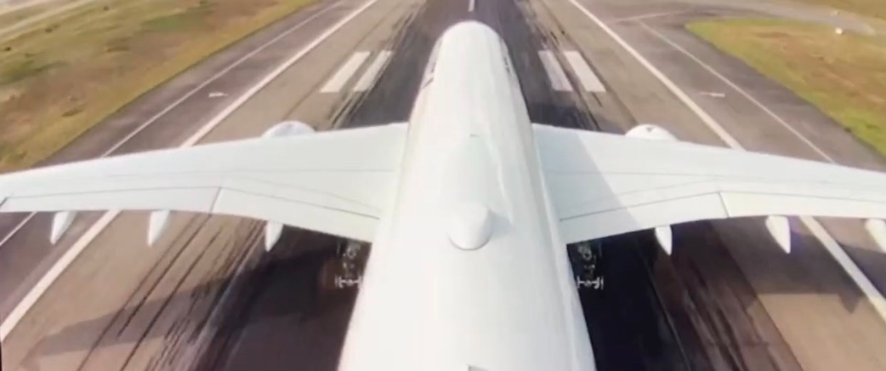 Airbus A350 beim Start: Wenn es am Flughafen sauberer wird, ist er attraktiver für Insekten.