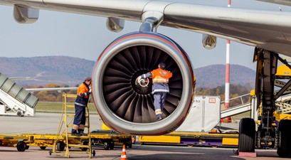 Techniker von Aeroflot: Das Wartungsunternehmen Aeroflot Technics ist Opfer eines massiven Cyberangriffs geworden. 