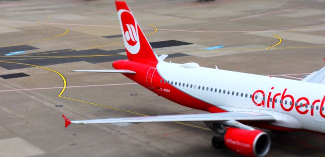 Am 15. August stellte Air Berlin einen <a href="https://www.aerotelegraph.com/deutsche-regierung-stuetzt-air-berlin" target="_blank" rel="noopener">Antrag auf Eröffnung eines Insolvenzverfahrens</a> in Eigenverwaltung. Am 27. Oktober wurden die <a href="https://www.aerotelegraph.com/abschied-air-berlin-duesseldorf-das-sind-unsere-strecken-und-flugzeuge" target="_blank" rel="noopener">letzten Flüge der zweitgrößten deutschen Fluglinie offiziell verabschiedet</a>.