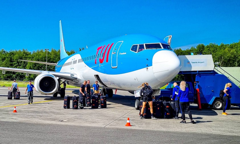 Boeing 737 von Tui am Flughafen Twente: Der Airport muss investieren.