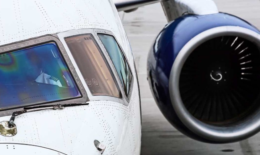 Eine Maschine von Delta Air Lines: Gegen die Fluggesellschaft ist nun eine Sammelklage in den USA eingereicht worden.