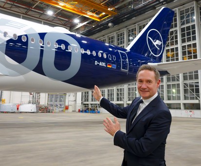 Jens Ritter: «Wir werden den kompletten Onboard-Service erneuern – von Zwei-Sterne-Menüs in der First Class bis hin zu drei warmen Mahlzeiten in der Economy.» 