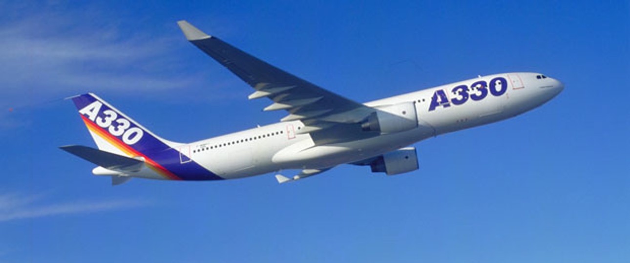 Airbus A330-200 1997 auf seinem Erstflug: Der A330-300 flog fünf Jahre früher.