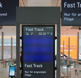 Neue Fast-Track-Spuren am Flughafen München: Lufthansa bietet den Service auch auf allen innerdeutschen Flügen an.