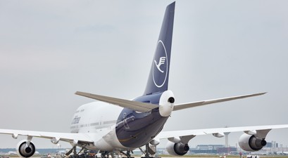 boeing 747 400 lufthansa fra d abwm