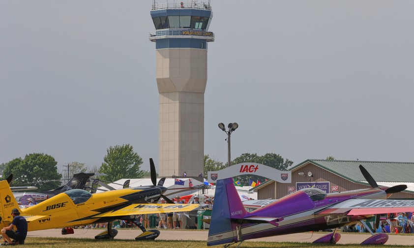 Der Tower vom Flughafen Oshkosh: In dieser Woche treffen sich Privatpiloten aus der ganzen Welt in Wisconsin.
