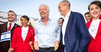 Virgin-Atlantic-Gründer Richard Branson (Mitte): Seine Airline expandierte 2019 unter anderem mit einer Tel-Aviv-Route