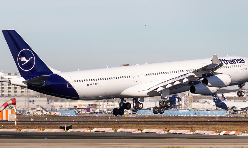 Lufthansa Airbus A340: Auf dem Weg nach Japan muss er mehr Zeit einplanen.