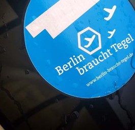Aufkleber der Befürworter: Sie sind die Sieger im Volksentscheid.