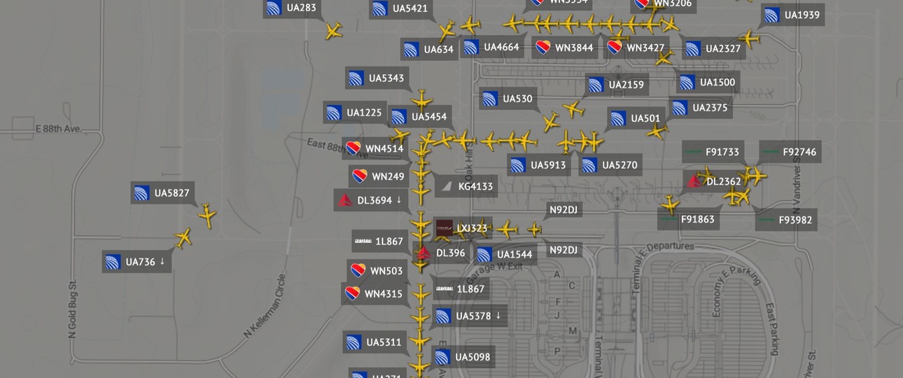 Flughafen Denver: Bis zu 50 Flugzeuge waren für den Start bereit. Einige brauchten über eine Stunde vom Gate zur Piste.