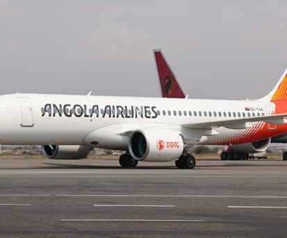 Der erste Airbus A220 von TAAG in Luanda: Der Jet ...