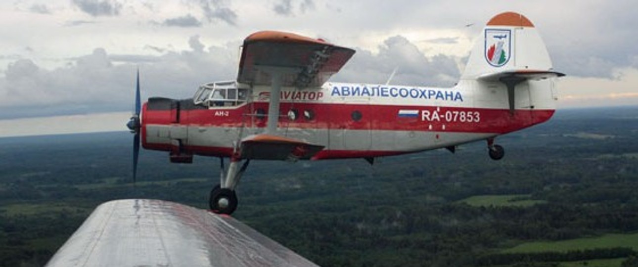 Antonov An-2 einer Feuerwehreinheit zur Waldbrandbekämpfung: Angetrieben von einem Neunzylinder-Sternmotor.