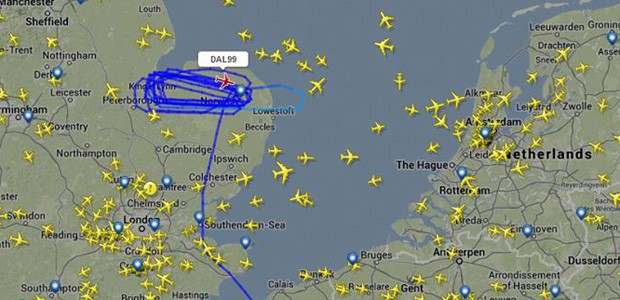 Flugstrecke des Delta-Fliegers: Der Airbus musste mehrere Stunden lang kreisen.