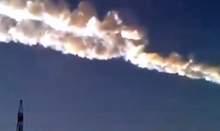 Aufnahme des Meteoriten über Russland: Tausende Verletzte.
