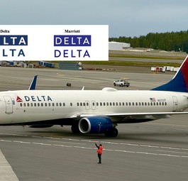 Flugzeug von Delta Air Lines: Wie ähnlich sind sich die beiden Schriften?