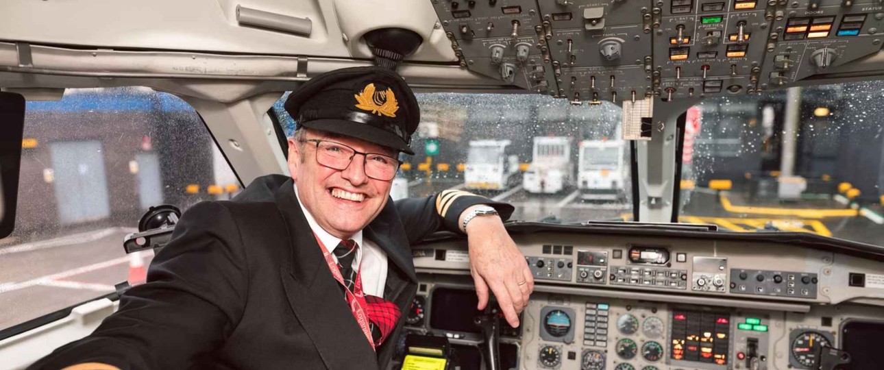 Nach 34 Jahren im Cockpit macht Logan Air dienstältester Pilot Eddie Watt Schluss: Gleichzeitig war es auch der letzte Saab-340-Flug bei der Airline.
