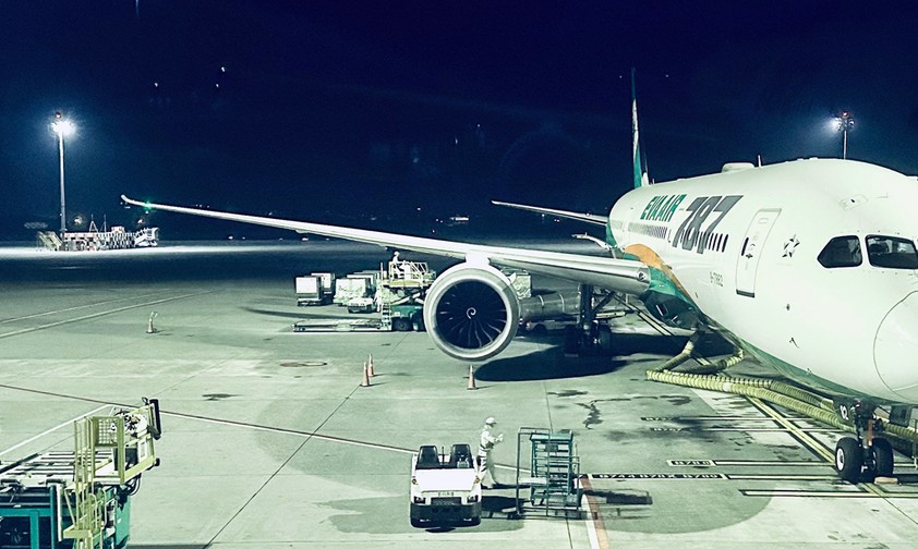 Wir reisten an Bord einer Boeing 787-9 von Eva Air. Fast 14 Stunden dauerte der Flug von Taipeh nach München.