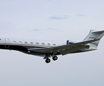 Gulfstream G650: Ließ sich der Sohn des Ex-Präsidenten samt Gattin einladen?