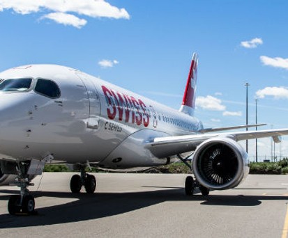 CS100 in Swiss-Farben: Schnittiges Design, volle Kabine.