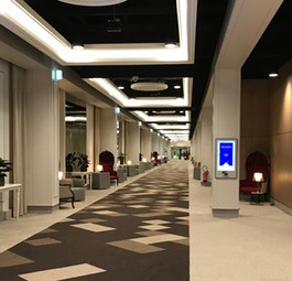 Wie ein nobles Pariser Appartement: Die Lounge Instant Paris bietet viel Platz.
