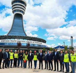 Der neue Tower am Flughafen Ankara: Der Turm ist 77 Meter hoch.