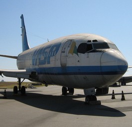 Eine abgestellte Boeing 737-200 der VASP: Schrottreif.