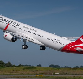 qantas airbus a321 xlr
