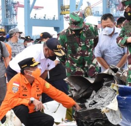 Wrackteile der Boeing 737-500 von Sriwijaya Air: Die Untersuchung läuft.