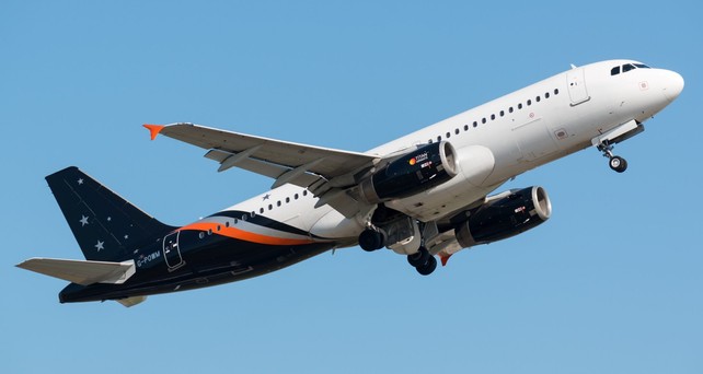 titan airways airbus a320 g powm