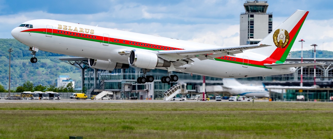 ... weißrussischen Regierung ist fast 17 Jahre alt. Hier ist das Flugzeug beim Abflug aus Basel am 19. Mai 2021 zu sehen.