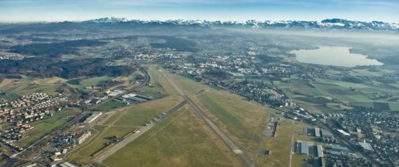 Es herrscht große Uneinigkeit darüber, wie es mit dem Flugplatz Dübendorf weitergehen soll.