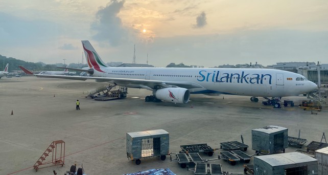 sri lankan airlines airbus a330 300