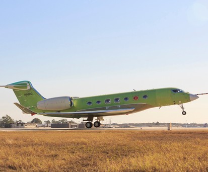 Die Gulfstream G600 hebt zum Testflug ab.