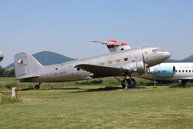 Im Museum steht auch eine Lisunov Li-2.