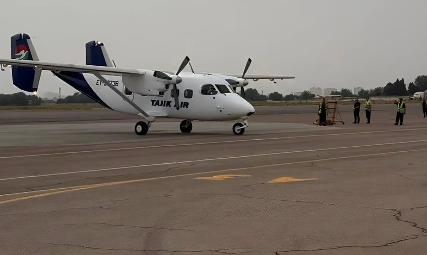 Antonov An-28 von Tajik Air: Geeignet für die Berge.