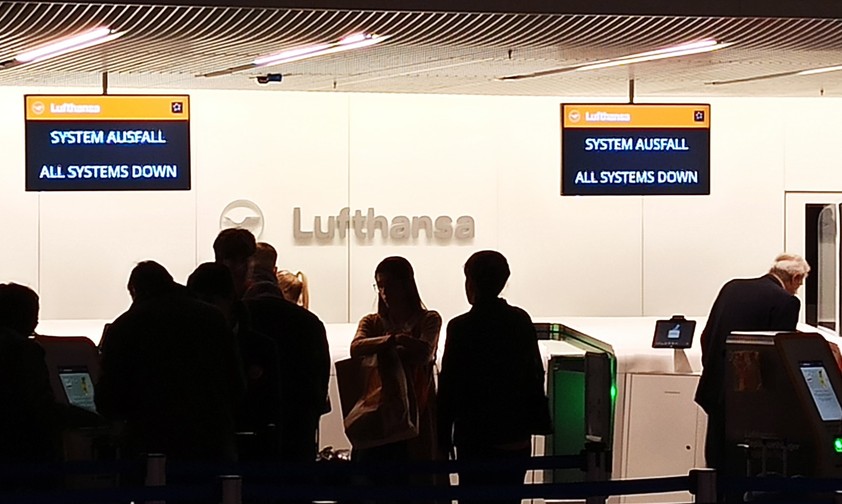 Checkin von Lufthansa in Frankfurt am 26. März: Große Probleme.