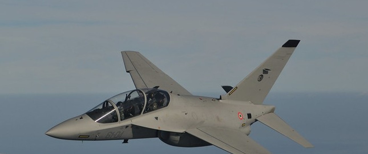Leonardo M-346: Österreich entscheid sich für den leichten Kampfflieger aus Italien.