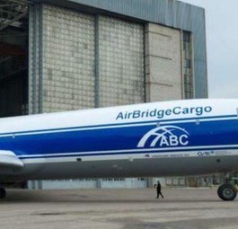 Erste Il-96 für Air Bridge Cargo: Hier noch ohne Triebwerke.