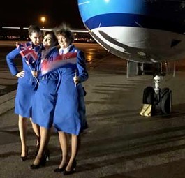 Am 28. Oktober verabschiedete das Personal von KLM Cityhopper di.e. letzte Fokker 70 mit einem kleinen Fest.