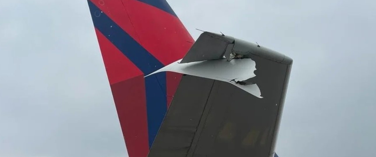 Schaden am Flieger: Menschen wurden zum Glück nicht verletzt.