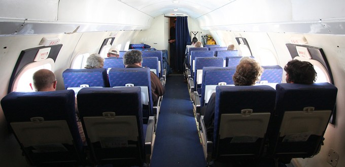 The airline praises the turboprop aircraft over its speed and «generous legroom ...