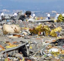 Trümmerfeld in San Francisco: Die Piloten tragen die größte Schuld.